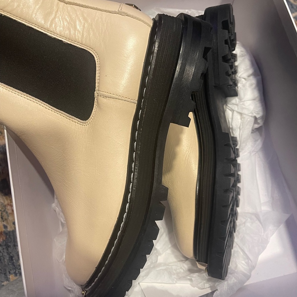 sandro Liam Lug Boots Stretch Sides Gold Trum -Color: Beige | Size EU 35 - Picture 5 of 6